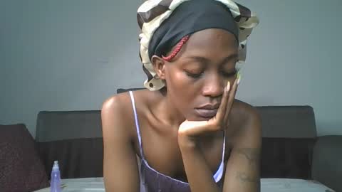 SEXY MOMAH online show from 23, 5, 2026