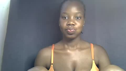 Snapshot of sexy_peach4 chatting on 30, 6, 2026 sexy_peach4 online show from 30, 6, 2026