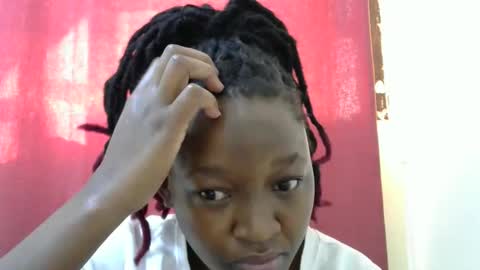 sexy_phoina online show from 17, 12, 2025