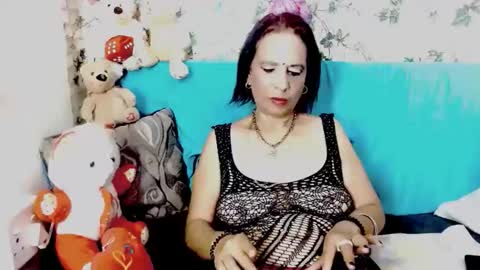 Snapshot of sexy_queen57 chatting on 18, 10, 2025 sexy_queen57 online show from 18, 10, 2025