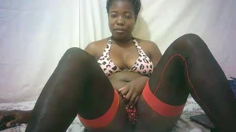 sexy_sandrah online show from 8, 3, 2025