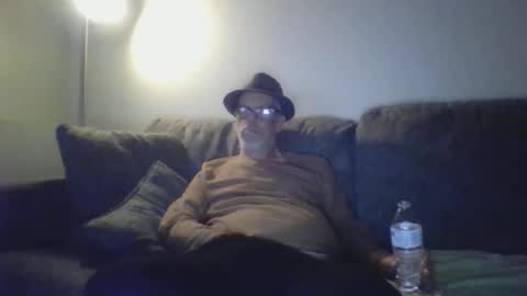 Daddy online show from 10, 3, 2025