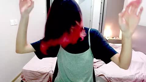 Mandy Green online show from 17, 12, 2024