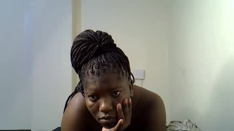 Snapshot of sexy_yello chatting on 10, 10, 2025 Bantu girl online show from 10, 10, 2025