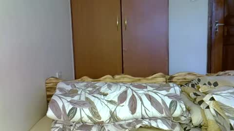 Snapshot of sexy_yello chatting on 18, 10, 2025 Bantu girl online show from 18, 10, 2025