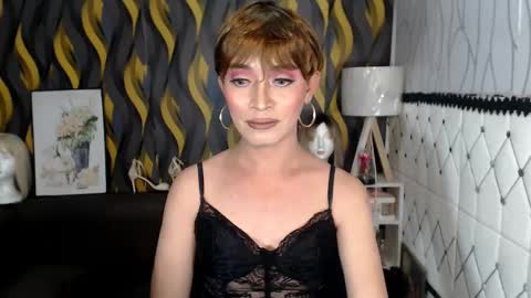 sexy_yllona online show from 22, 11, 2025