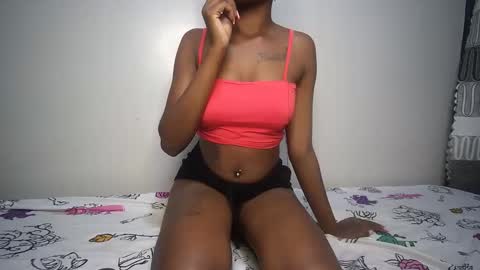 Snapshot of sexyasspetitte_ chatting on 5, 2, 2025 sexyasspetitte_ online show from 5, 2, 2025