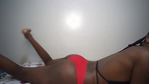 Snapshot of sexyasspetitte_ chatting on 7, 2, 2025 sexyasspetitte_ online show from 7, 2, 2025