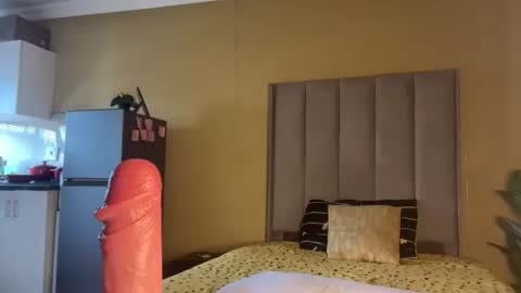 sexyasszeeee online show from 24, 10, 2025