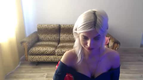 Snapshot of sexybeatriice chatting on 23, 9, 2025 sexybeatriice online show from 23, 9, 2025