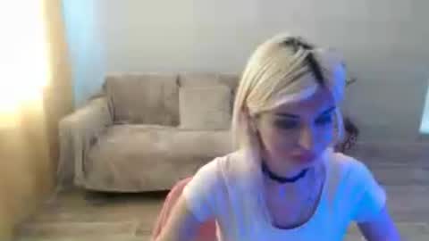 Snapshot of sexybeatriice chatting on 9, 7, 2026 sexybeatriice online show from 9, 7, 2026