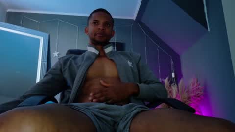 Snapshot of sexyblack1993 chatting on 12, 12, 2024 sexyblack online show from 12, 12, 2024