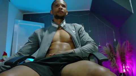 Snapshot of sexyblack1993 chatting on 13, 12, 2024 sexyblack online show from 13, 12, 2024