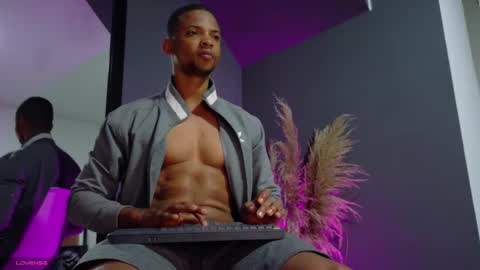 Snapshot of sexyblack1993 chatting on 31, 1, 2025 sexyblack online show from 31, 1, 2025