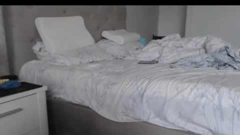 Sexyblonde4u58 online show from 23, 10, 2025