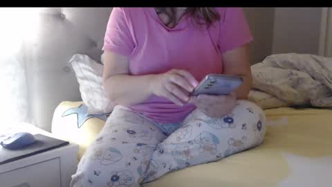 Sexyblonde4u58 online show from 13, 1, 2026