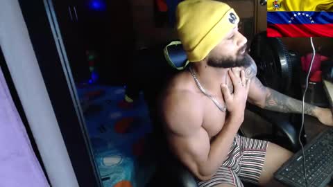 Snapshot of sexybody3224 chatting on 5, 1, 2025 said online show from 5, 1, 2025