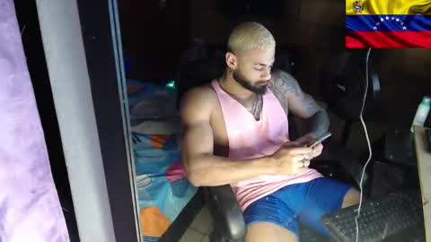 Snapshot of sexybody3224 chatting on 20, 1, 2025 said online show from 20, 1, 2025