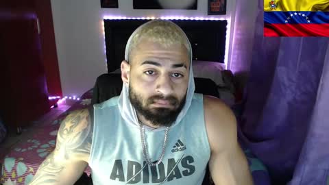 Snapshot of sexybody3224 chatting on 25, 1, 2025 said online show from 25, 1, 2025