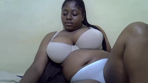 sexyboobies25 online show from 10, 3, 2025