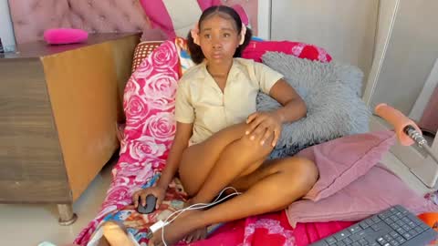 sofia online show from 4, 2, 2025