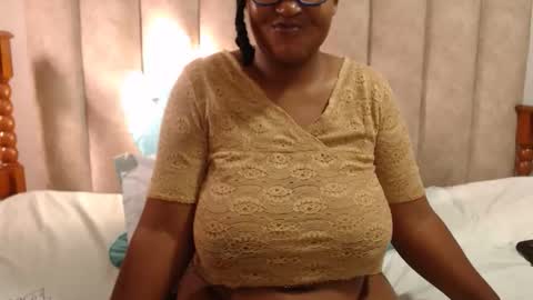 Snapshot of sexybustyxx chatting on 18, 2, 2026 sexybustyxx online show from 18, 2, 2026