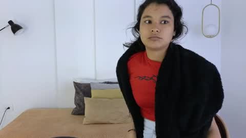 chanell and yina online show from 5, 4, 2026