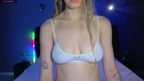 Snapshot of sexycocobutt chatting on 9, 7, 2026 Sophia online show from 9, 7, 2026