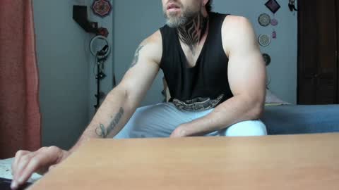 Snapshot of sexycolombian2022 chatting on 25, 12, 2024 Antonioylola online show from 25, 12, 2024