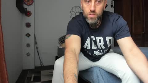 Snapshot of sexycolombian2022 chatting on 3, 1, 2025 Antonioylola online show from 3, 1, 2025