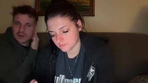 sexycouple41110 online show from 10, 2, 2026