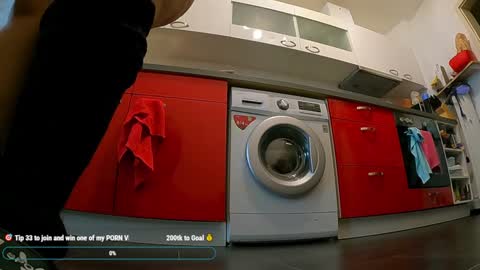 XDA   online show from 12, 1, 2025