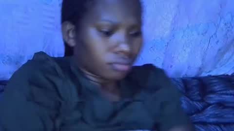 sexydoll002 online show from 22, 10, 2025