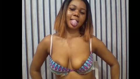 sexyeye368293 online show from 17, 11, 2025