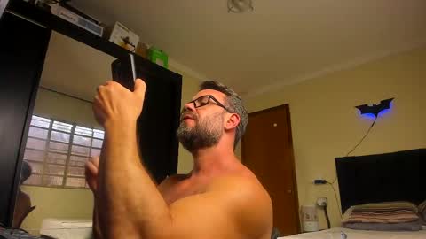 Snapshot of sexyflightz chatting on 12, 11, 2025 chris online show from 12, 11, 2025