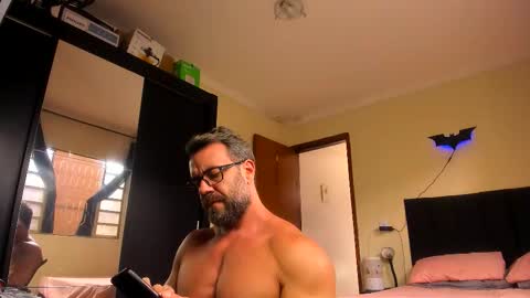 Snapshot of sexyflightz chatting on 14, 11, 2025 chris online show from 14, 11, 2025