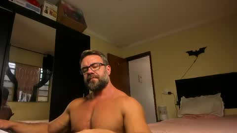 Snapshot of sexyflightz chatting on 18, 5, 2026 chris online show from 18, 5, 2026