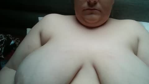 sexygirly1903 online show from 17, 4, 2026