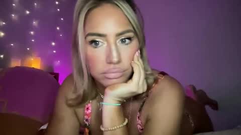 Snapshot of sexygoodvibebabe69 chatting on 28, 12, 2024 Ashley Love online show from 28, 12, 2024