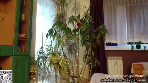 Snapshot of sexyjennyeu chatting on 11, 6, 2026 Jenny online show from 11, 6, 2026