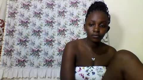 Snapshot of sexyjoane chatting on 5, 2, 2025 JOAN online show from 5, 2, 2025