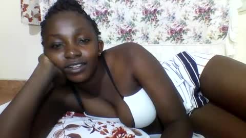 Snapshot of sexyjoane chatting on 19, 2, 2025 JOAN online show from 19, 2, 2025