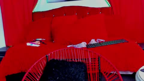 laura online show from 23, 1, 2025