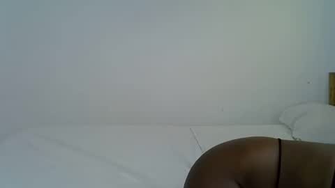 sexyleilah online show from 30, 10, 2025