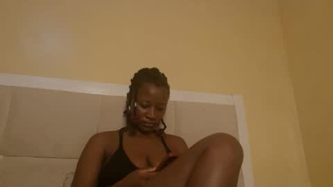 Snapshot of sexymia56 chatting on 20, 9, 2025 Miss mia online show from 20, 9, 2025