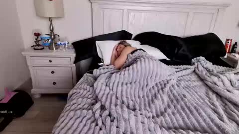 Snapshot of sexymilf3434 chatting on 18, 2, 2026 Sara online show from 18, 2, 2026