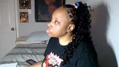 Snapshot of sexymona1218 chatting on 3, 10, 2025 SexyMona online show from 3, 10, 2025