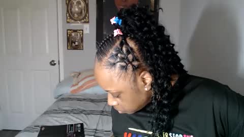 Snapshot of sexymona1218 chatting on 5, 10, 2025 SexyMona online show from 5, 10, 2025