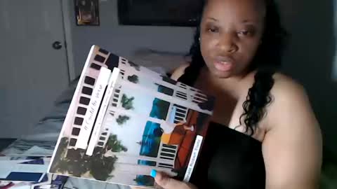 Snapshot of sexymona1218 chatting on 15, 10, 2025 SexyMona online show from 15, 10, 2025