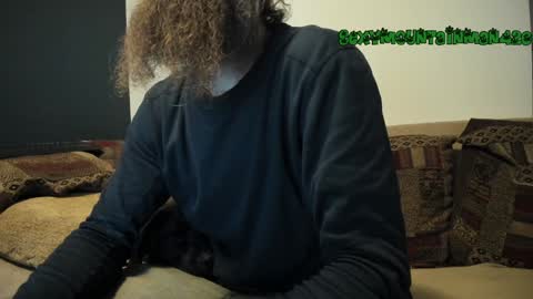 Snapshot of sexymountainman420 chatting on 9, 12, 2024 Sexymountainman420 online show from 9, 12, 2024